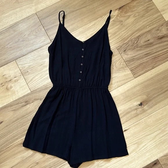 NWOT Black Romper - Picture 2 of 5